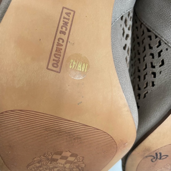 Vince Camuto Tan Peep-Toe Heels - Picture 7 of 7